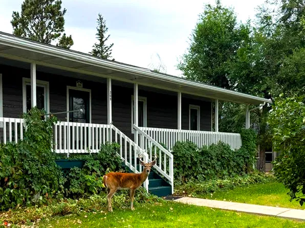 308 E Thompson St, Sundance, WY 82729