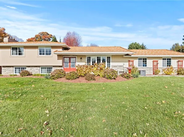 1841 Sunset Ln, Saint Catharines, ON L2R 6P9