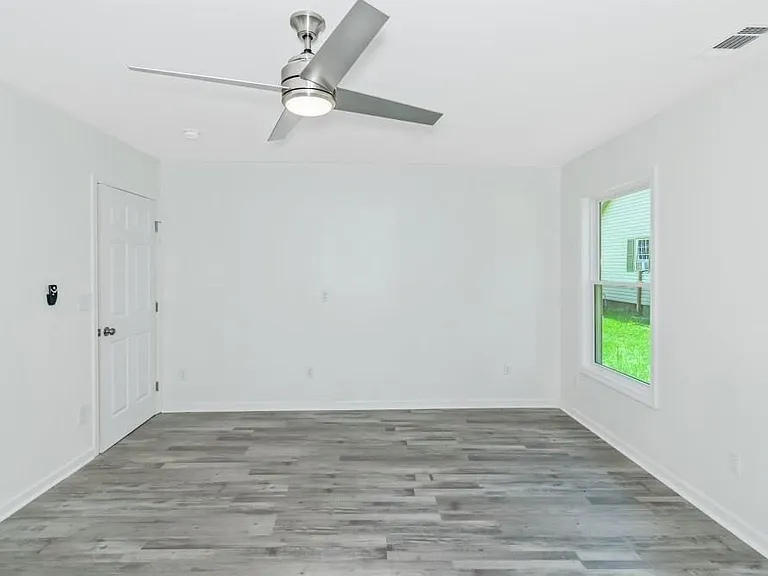 204 Mill St — Photo 25