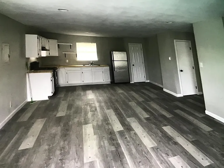 738 NW 36th St — Photo 12