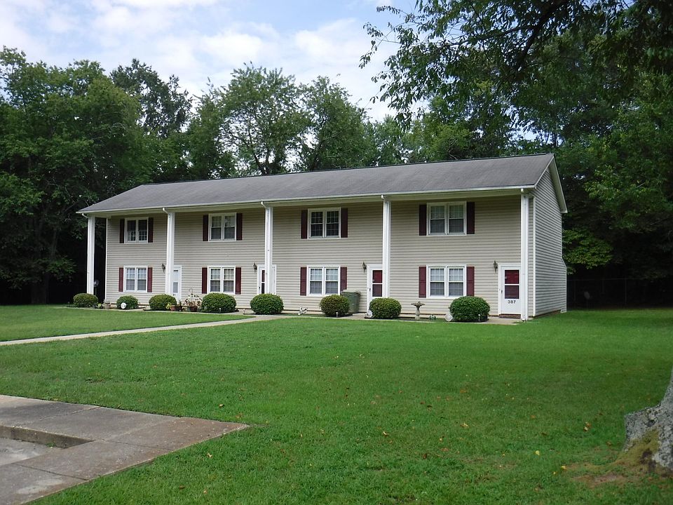 Front right of property. This is a four unit townhouse.