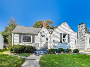 806 Leith Ave, Waukegan, IL 60085