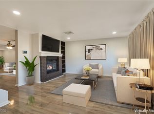 2472 Paradise Village Way, Las Vegas, NV 89120