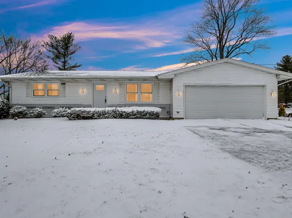 7210 E 97th Ave, Crown Point, IN 46307