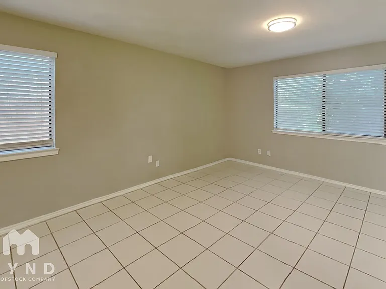 7413 Waterway Dr — Photo 13