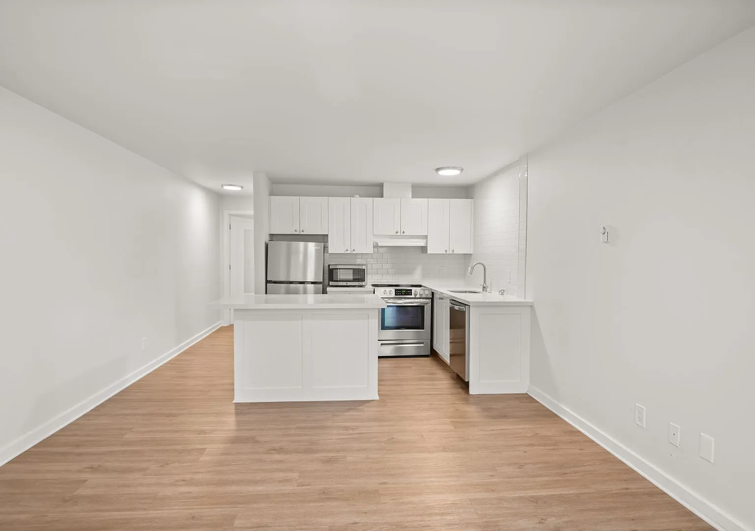 Nordic View | Modern Living in the Heart of Seattle — Photo 3