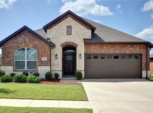 501 Waterwalk Ct, Arlington, TX 76002