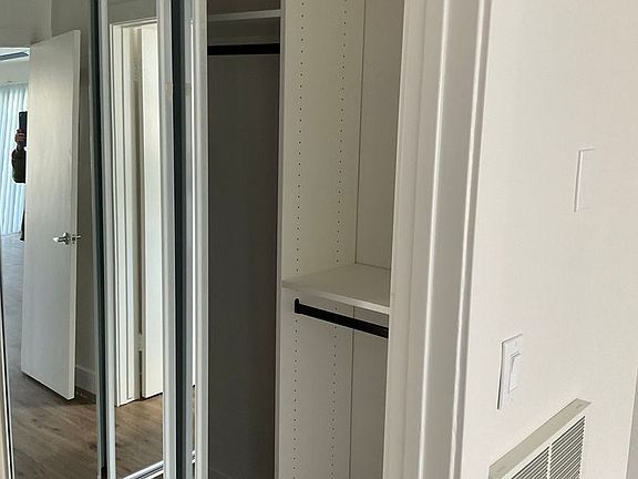 5th image of 3710 Garnet St APT 206