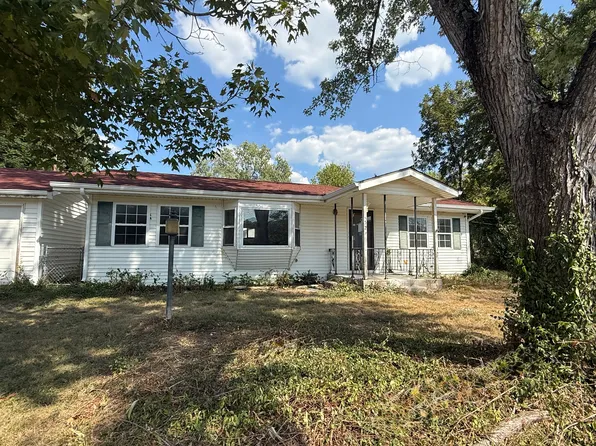 52 Samantha St, Galena, MO 65656