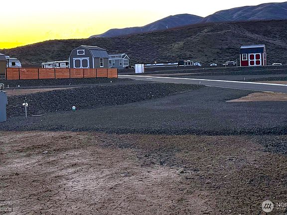 3rd image of 1769 Naches Wenas Rd #85