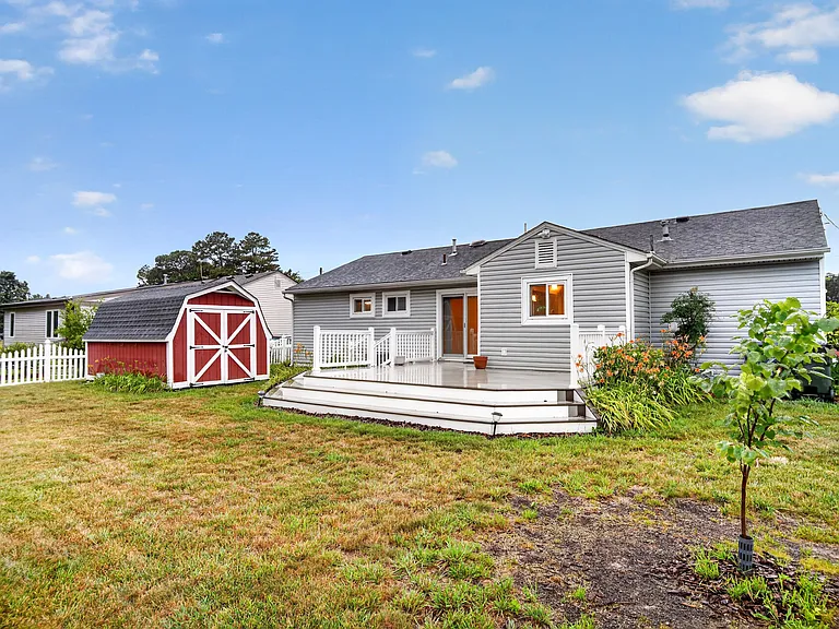 8516 Halprin Dr — Photo 22