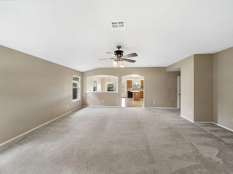 4105 Pebble Ridge Cv — Photo 3