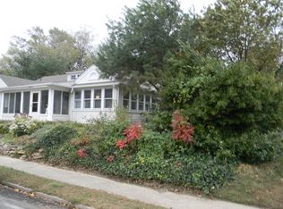 37 N Farragut Ave, Manasquan, NJ 08736