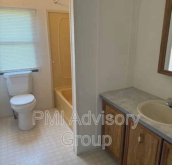 8240 SE Green Rd — Photo 9