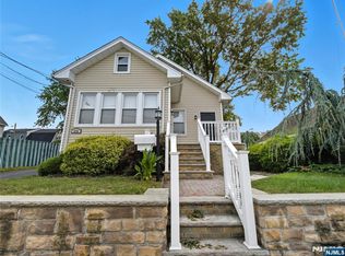 474 Willow Ave, Lyndhurst, NJ 07071