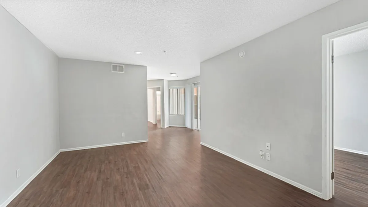 Building Photo - Reno Apartments