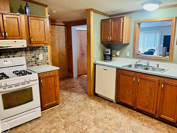 4th image of 1022 S Allen Rd