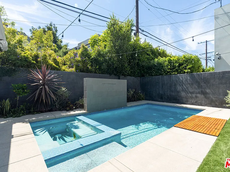 3207 Thatcher Ave — Photo 29
