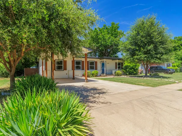 803 Forrestal Dr, Arlington, TX 76010