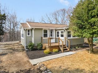 23 Harriet Way, Roxbury Twp., NJ 07850