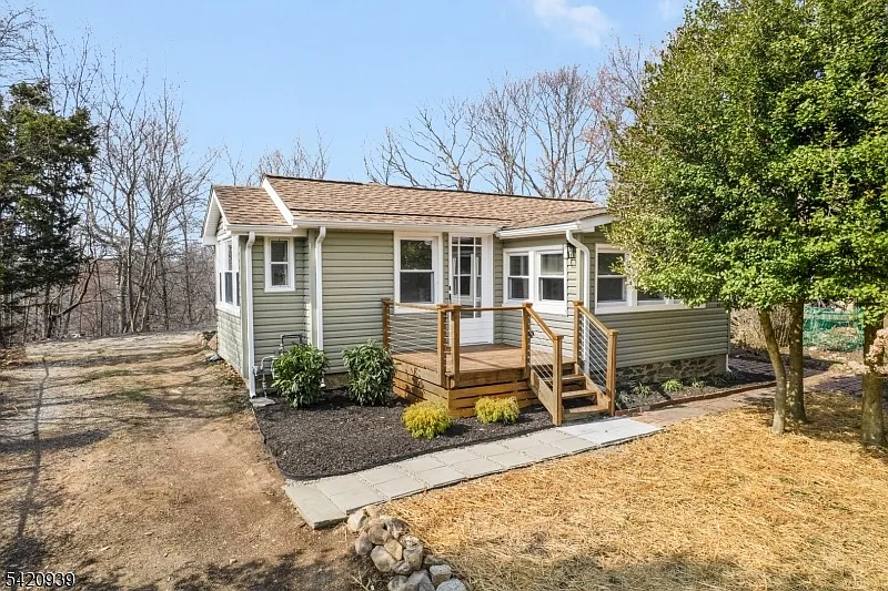 23 Harriet Way photo 1
