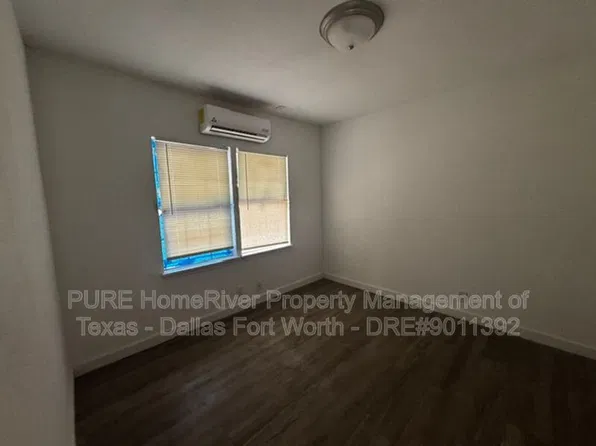 2215 Jb Jackson Jr Blvd, Dallas, TX