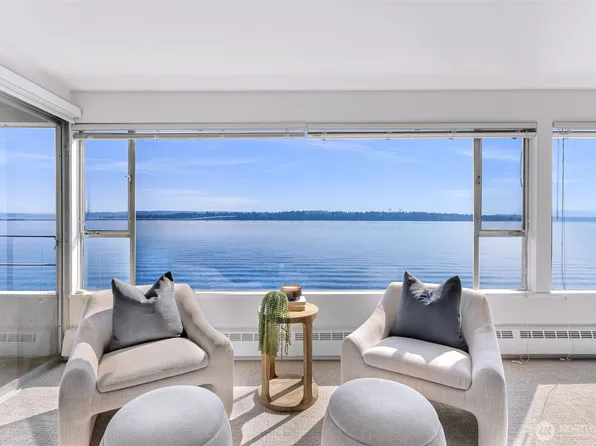 1600 43rd Avenue E #206, Seattle, WA 98112