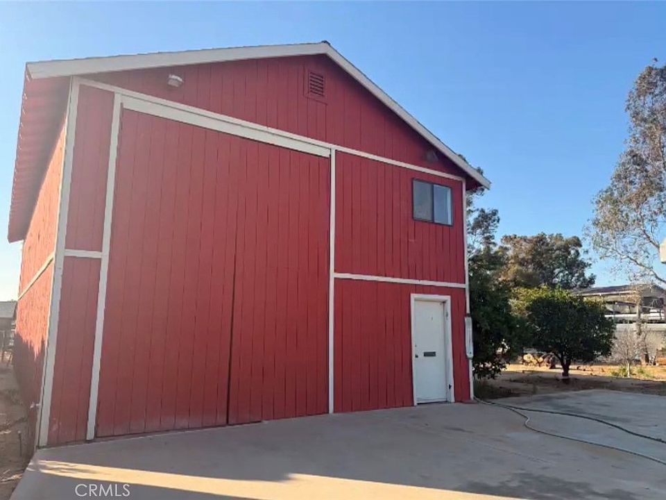 2nd image of 2977 Norco Dr