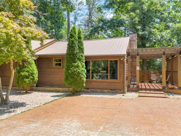 2170 Cove Trl, Cumming, GA 30041