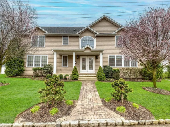 12 School Street, Port Washington, NY 11050