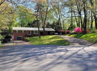 2540 22nd St NE, Hickory, NC 28601