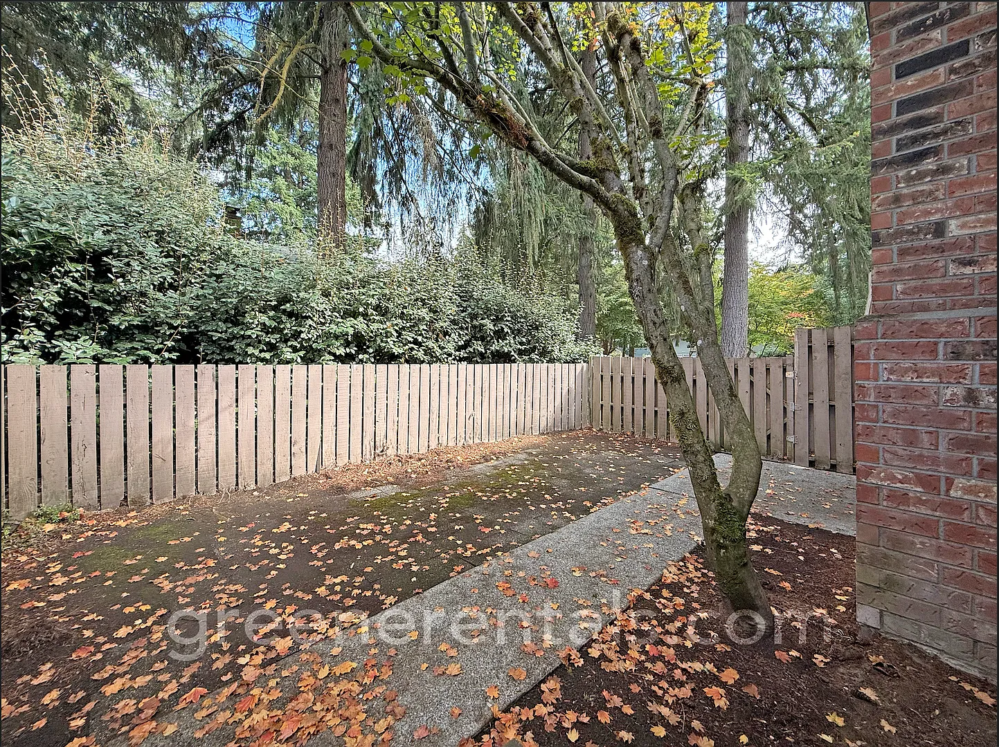 13th- 5803 — Photo 4