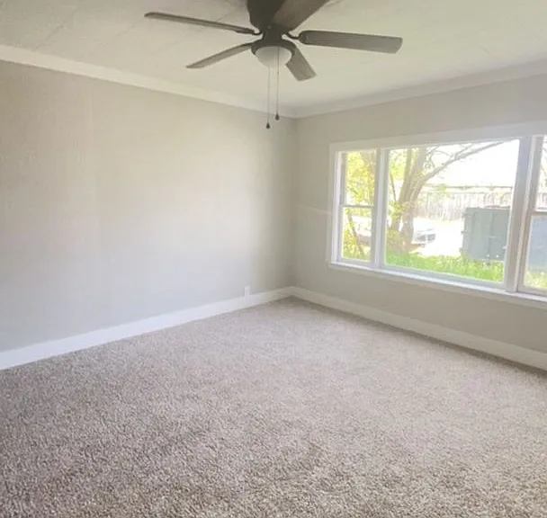 2918 S Jefferson St — Photo 5
