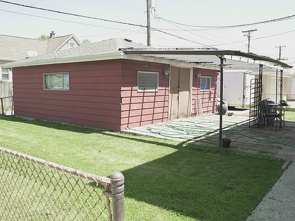5th image of 5828 W 79th St