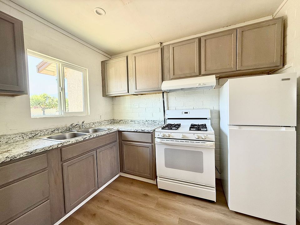 1st image of 73760 Rancho Rd APT 1
