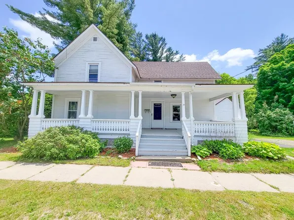 19 Cedar St, Malone, NY 12953