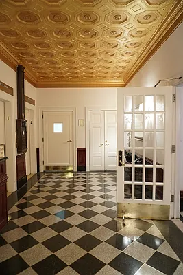 Rented by Renetta Real Estate | media 42