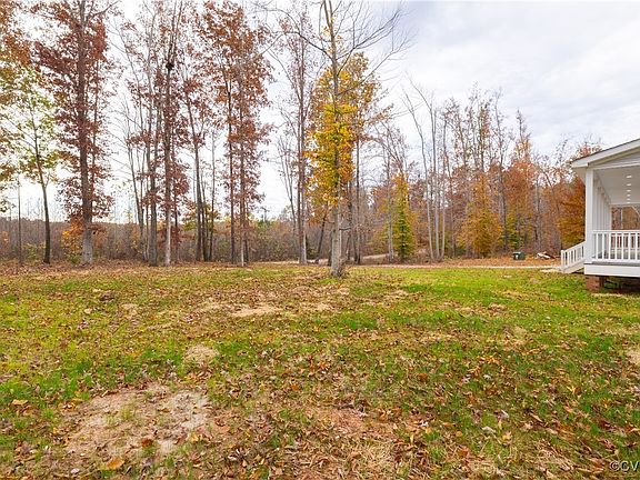 4th image of 957 Hatters Creek Dr