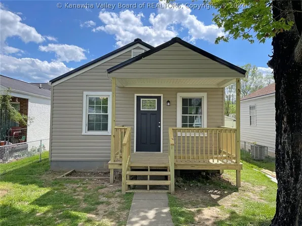 1915 McKinley Ave, Saint Albans, WV 25177