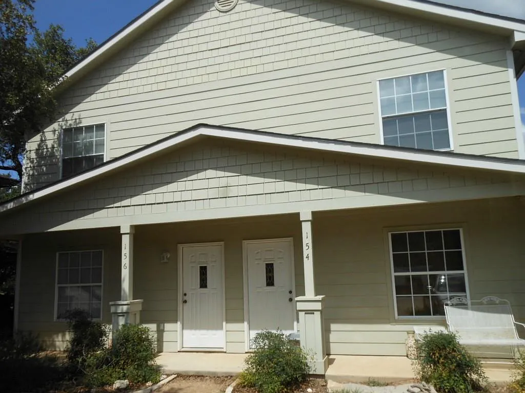 2 bed, 1.5 bath, 1020 sqft, $1,500 — Photo 1