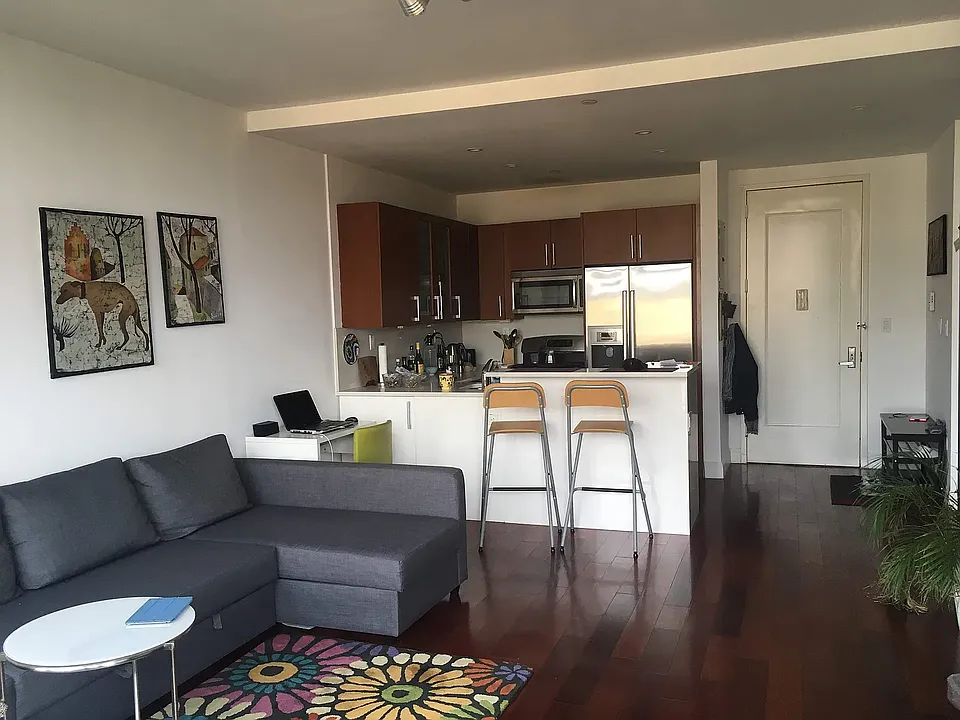 162 16th St #4D