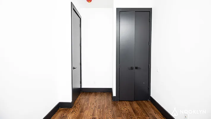 Rented by Nooklyn NYC LLC | media 22