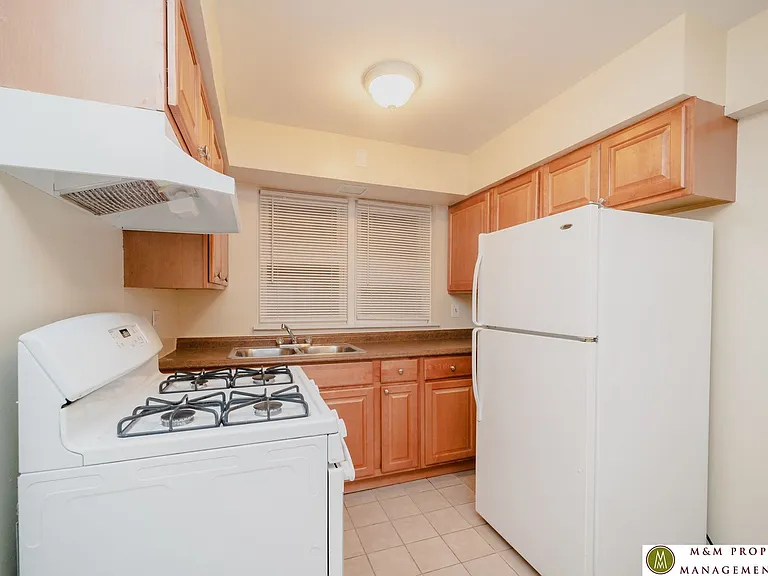 Sutton Properties — Photo 6