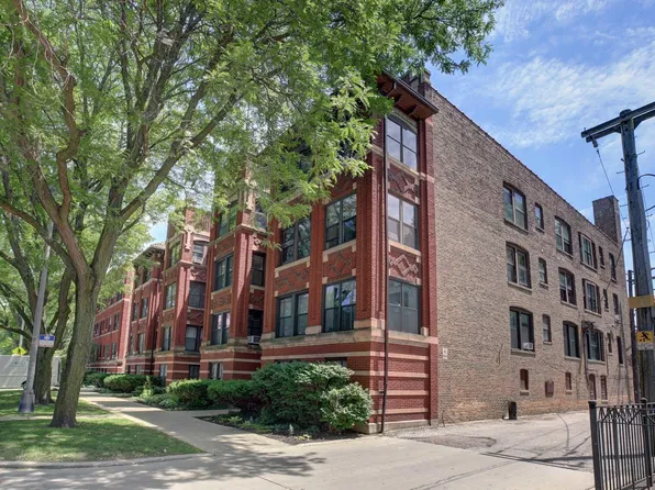 1223 E Hyde Park Blvd #2, Chicago, IL 60615