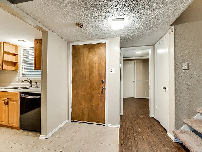 3101 Duck Creek Pkwy — Photo 14
