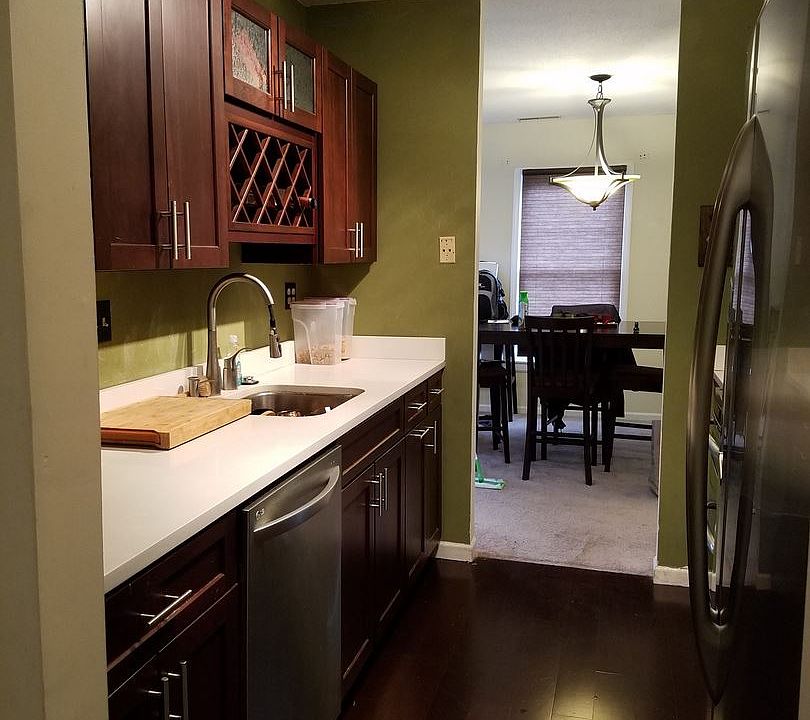 1st image of 31 Newberry Ln