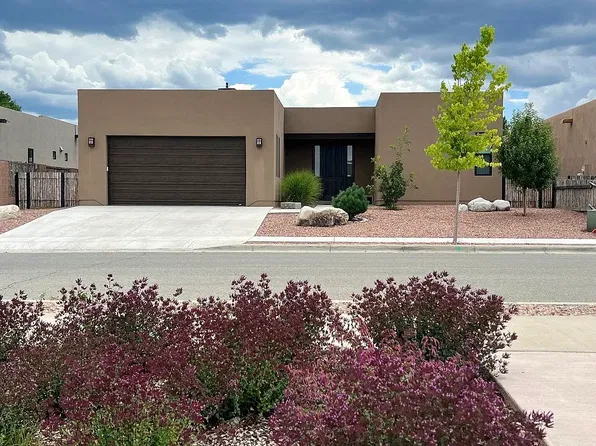 1517 Calle Preciosa, Santa Fe, NM 87505