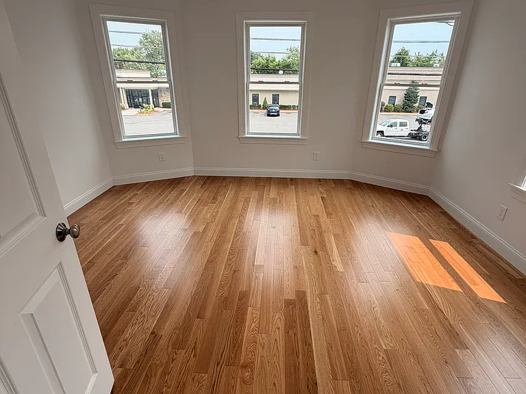 33 Pleasant St #4 — Photo 10
