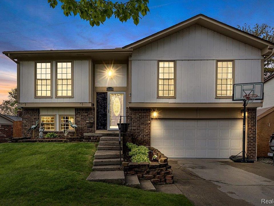 1st image of 25436 Montebello Dr