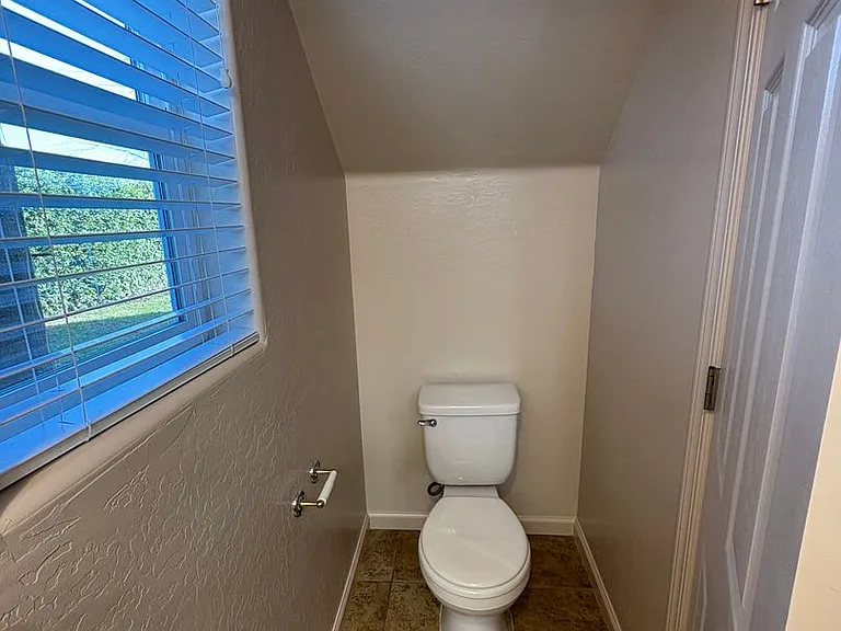 3310 N Tilden Ct — Photo 16